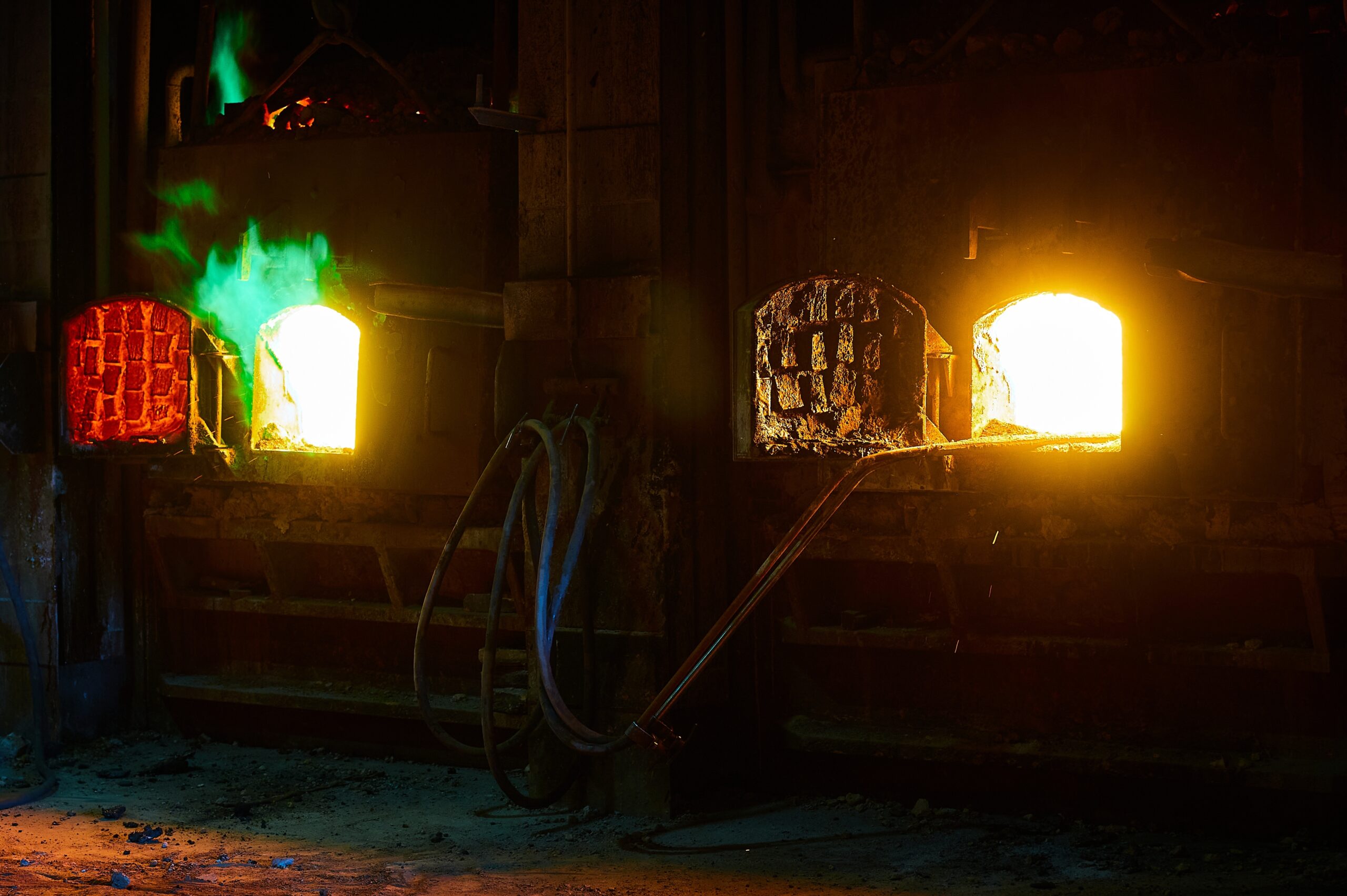 Reverberatory,Furnace,Melts,Copper,Metal,With,Burning,Flame