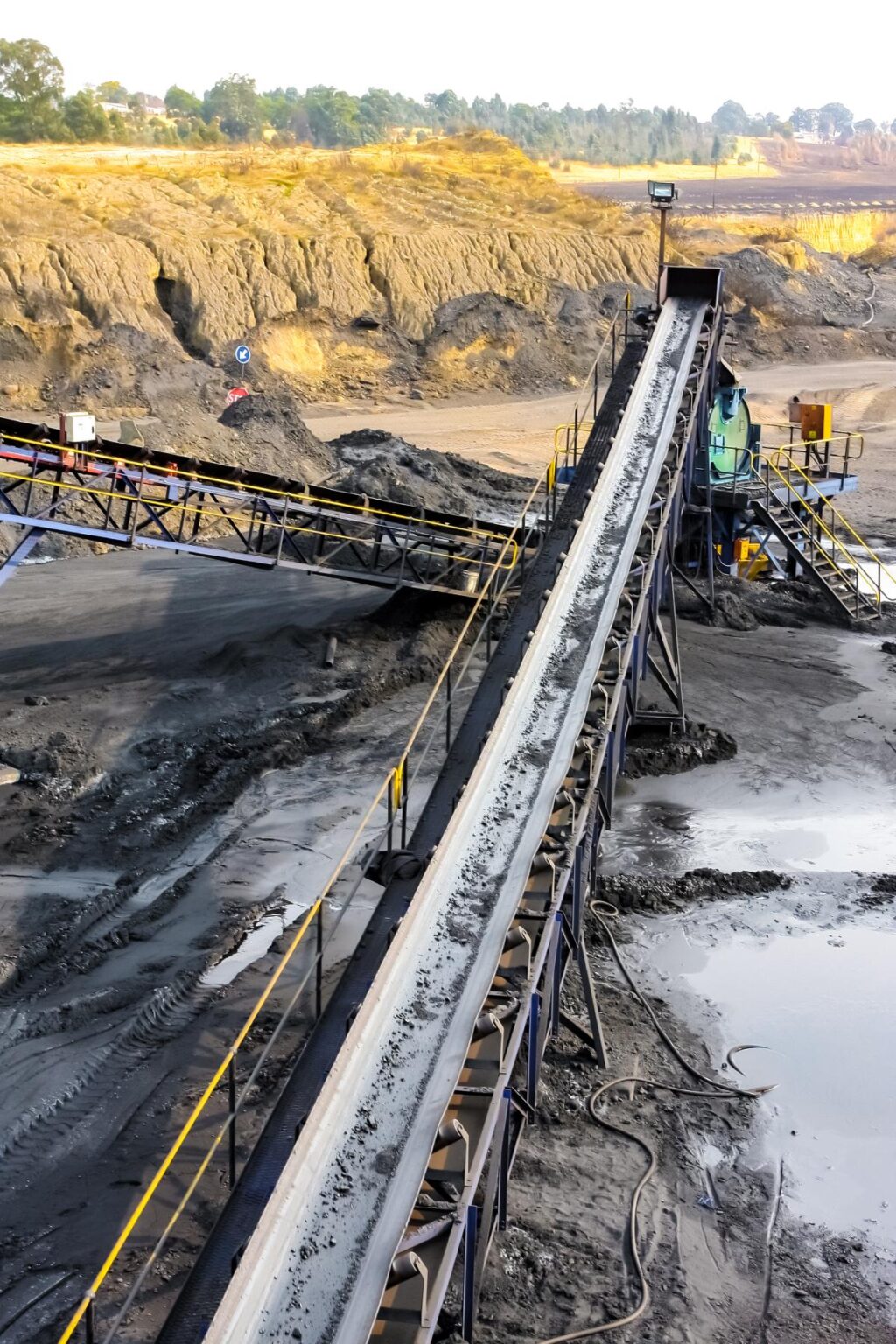 mining_conveyor-1024x1536