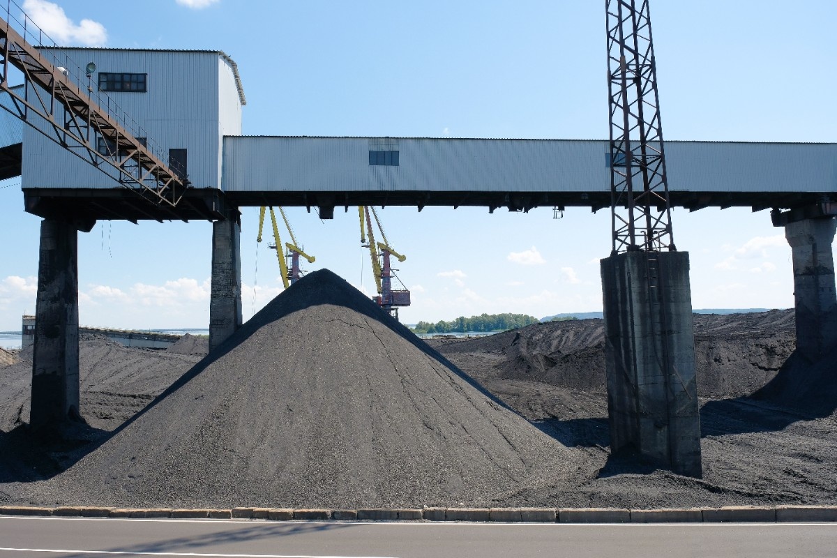 coal-mining-storage-work-port-coal.jpg