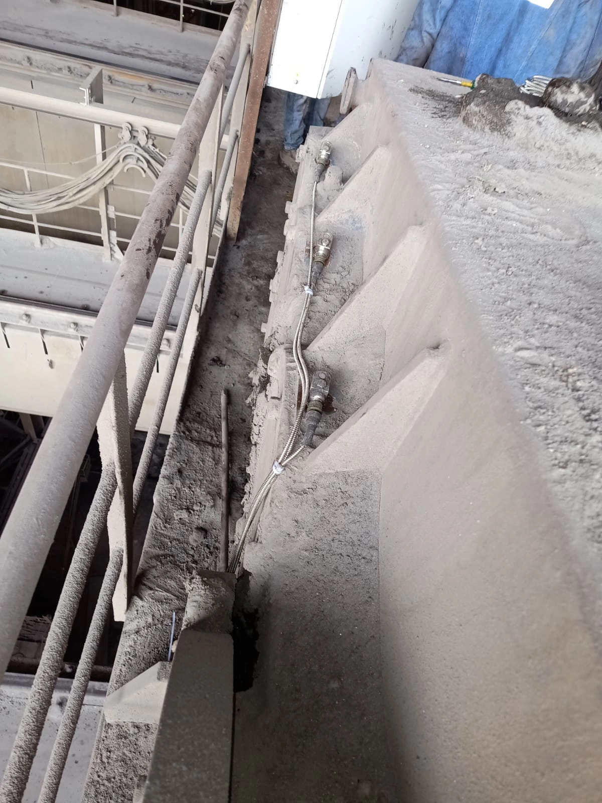 vSense Mounted on Casting Crane