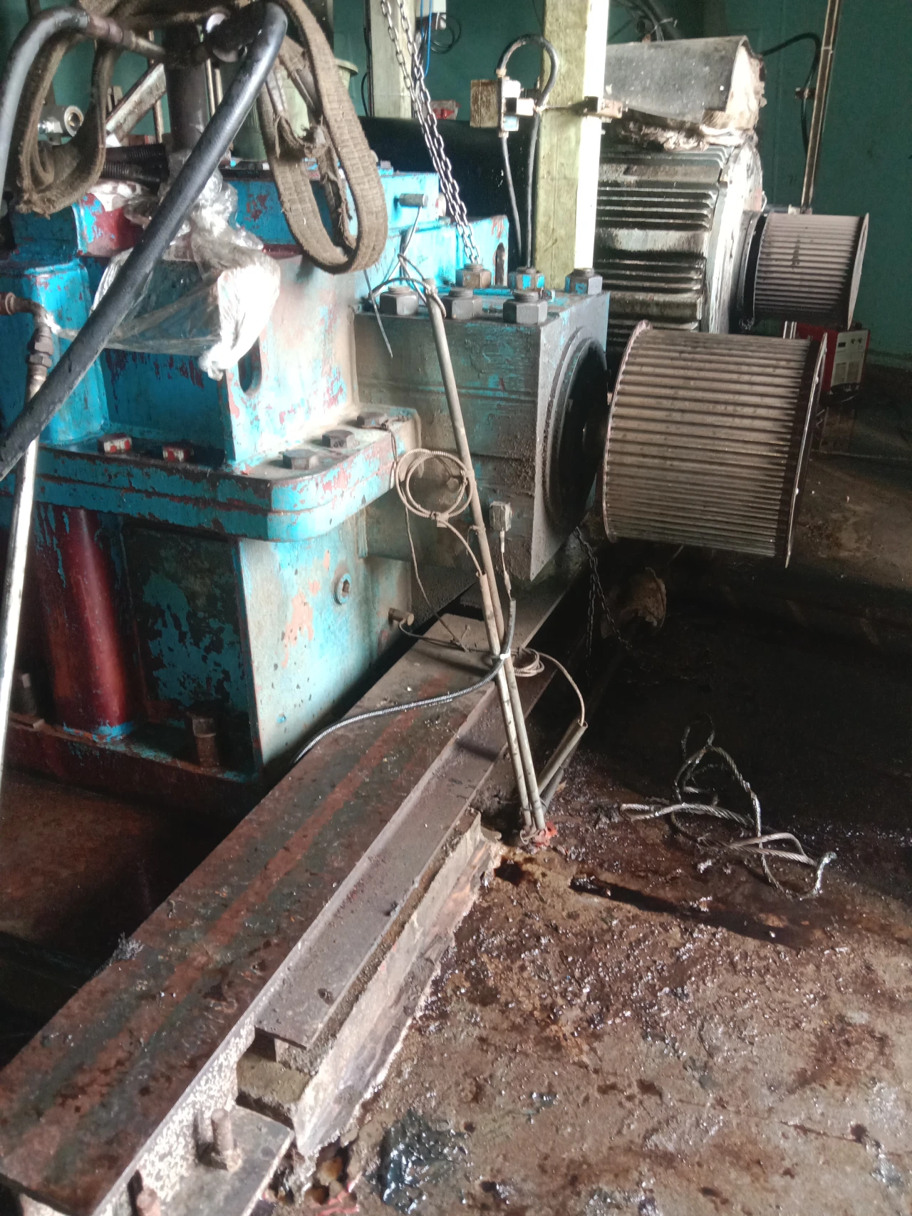 vSense mounted on Digester mixer Geabrox DE fibre Line