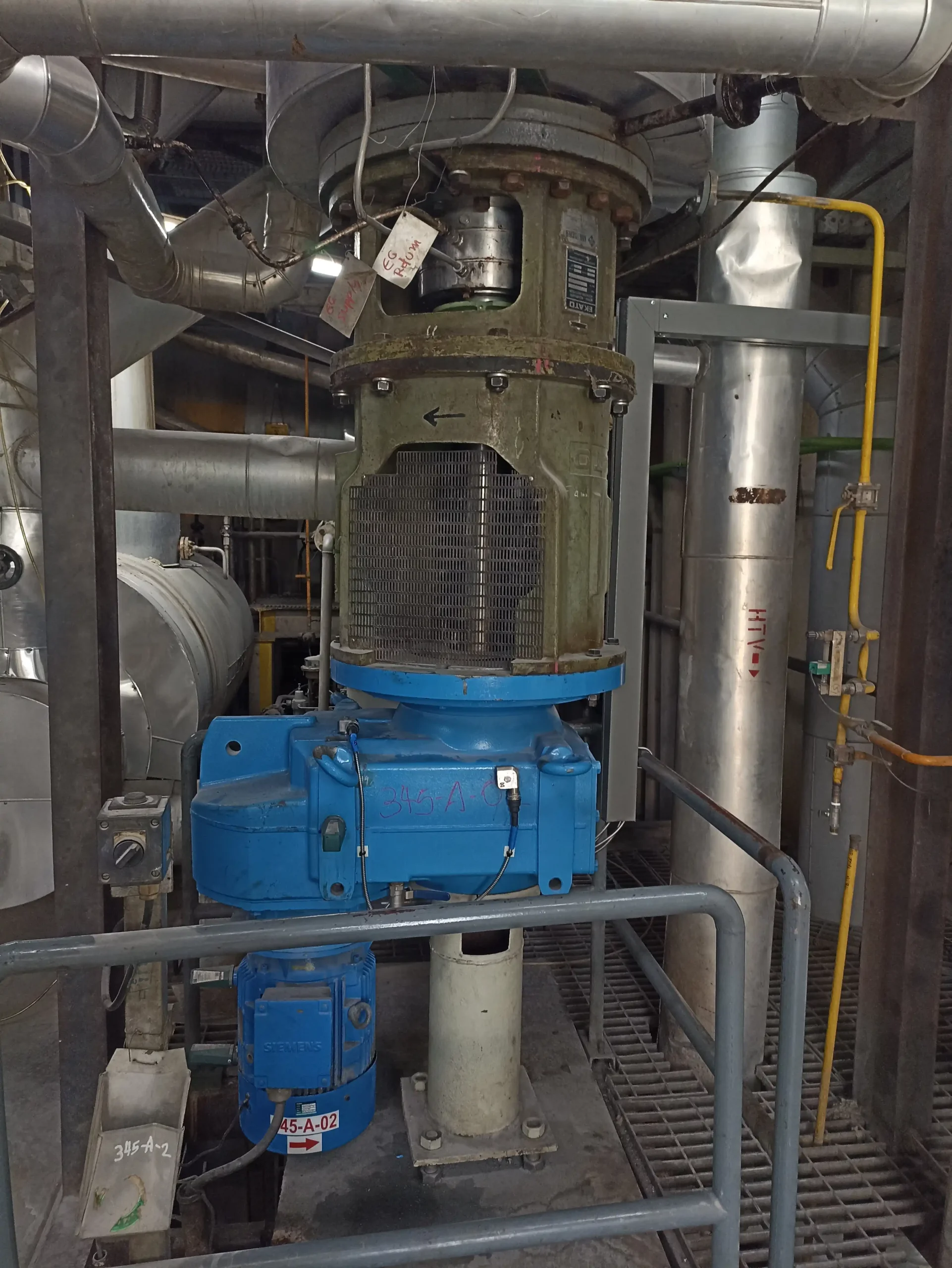 vSense mounted on Poly Reactor-Agitator